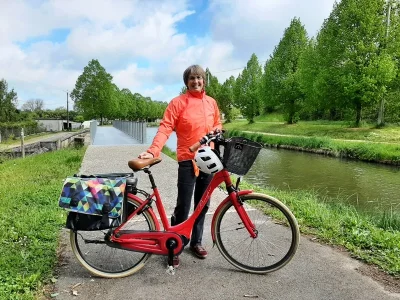 Pedaler-au-bord-du-Canal-de-Berry-8211-Saint-Amand-Montrond_1693419