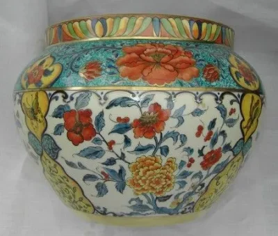 Peintre-sur-porcelaine-Atelier-RLD-8211-Limoges_3878143