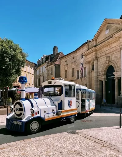 Petit-train-touristique-de-Bergerac_1049054