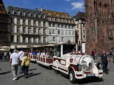 Petit-train-touristique_710527