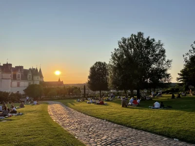 Pique-nique-astronomique-au-Chateau-Royal-d039Amboise-8211-01-08-2025-8211-Amboise_2206145