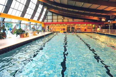 Piscine-de-Bellejouanne_1104276