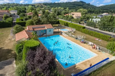 Piscine-de-L039Hospitalet-du-Larzac_693205