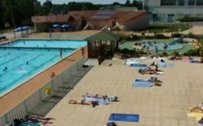Piscine-municipale-de-Chalus_1135359