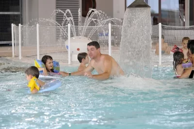 Piscine-quotLes-Collibertsquot_1043098