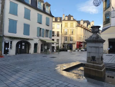 Place-Reine-Marguerite-8211-Pau_3516229