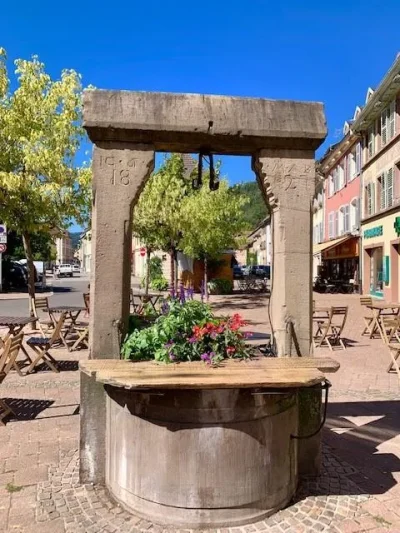 Place-de-Lattre-8211-Thann_3518098