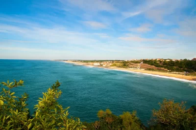 Plage-de-la-Petite-Chambre-d039Amour_1136737