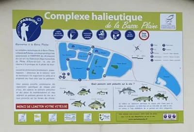 Plans-d039eau-de-la-Basse-Plaine-8211-Site-de-peche-labellise-8211-parcours-passion-8211-Cloyes-les-Trois-Rivieres_3521401
