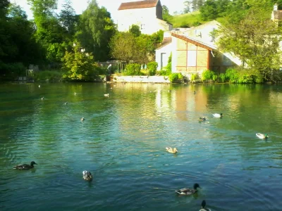 Point-d039Informations-Touristiques-8211-Druyes-les-Belles-Fontaines_3557149