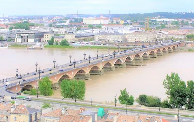 Pont-de-pierre-8211-Bordeaux_3037412