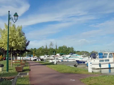 Port-de-plaisance-de-Chatillon-sur-Loire-8211-Chatillon-sur-Loire_1715143