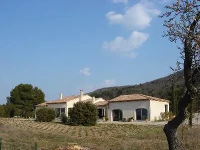 Provence-Vacances-8211-Alleins_2838058