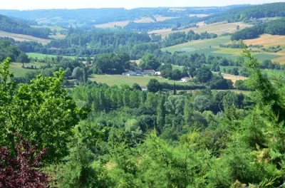 Pujols-parmi-quotles-plus-beaux-villages-de-Francequot_1069403