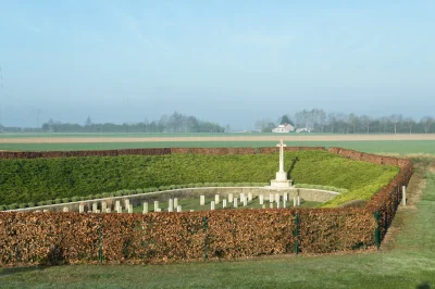Quarry-Cemetery-8211-Vermelles_2602202