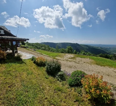 Quelle-Vue-Chalet-des-Mazes-8211-Coubisou_2247371
