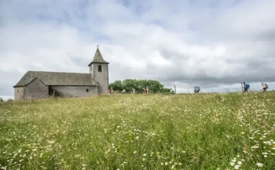 Randonnee-n°1-8211-le-chemin-de-Bleys-et-la-chapelle-Saint-Jean-8211-Rieupeyroux_2228732-1