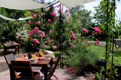 Relais-de-la-Renaissance-8211-Saint-Michel-de-Montaigne_3231913