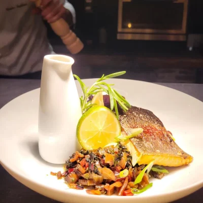 Restaurant-Aqui-e-Aura-Taverne-Contemporaine-8211-Glandon_3510500