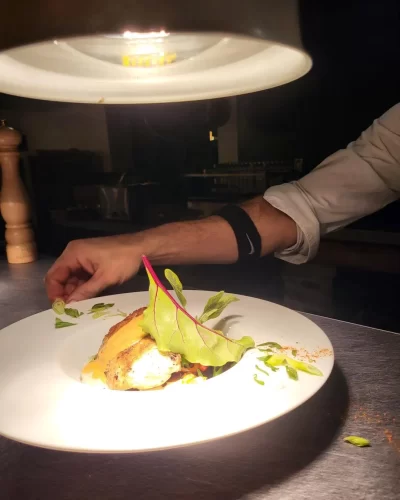 Restaurant-Aqui-e-Aura-Taverne-Contemporaine_481899
