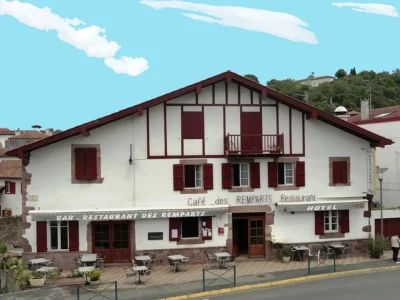 Restaurant-Les-Remparts-8211-Saint-Jean-Pied-de-Port_3217368
