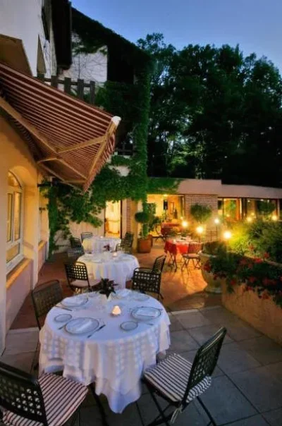 Restaurant-Les-Trois-Soleils-de-Montal-8211-Saint-Jean-Lespinasse_1762874