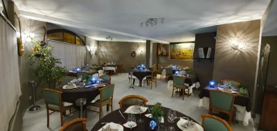 Restaurant-Saint-Hubert-8211-Cour-Cheverny_3507205