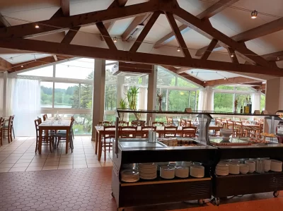 Restaurant-VVF-villages-Le-Pays-d039Eygurande_479598
