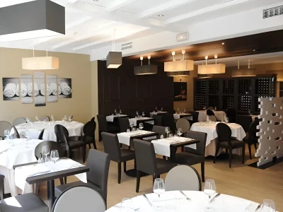 Restaurant-de-l039Hotel-de-France-a-Vire-Normandie-8211-Vire-Normandie_2561915