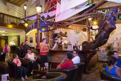 Restaurant-de-l039Hotel-des-Pirates_518718