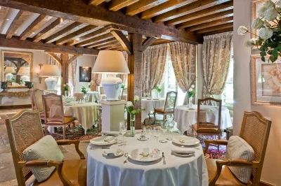 Restaurant-etoile-Michelin-Relais-et-Chateaux-Auberge-des-Templiers-8211-Boismorand_1638465