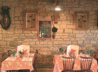 Restaurant-quotAuberge-du-Cheval-Blancquot_75457