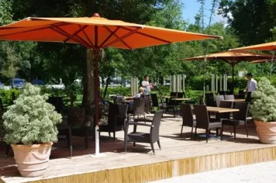 Restaurant-quotLa-Brasserie-de-la-Repentiequot-8211-Magne_2816843