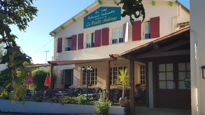 Restaurant-quotLa-Vieille-Aubergequot-8211-Sansais_3088232