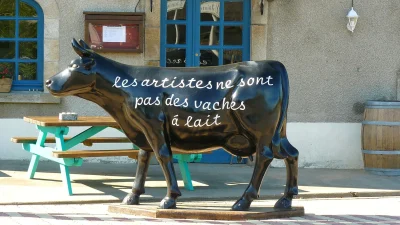 Restaurant-quotLa-vache-qui-fumequot-8211-La-Chapelle-Saint-Geraud_3509259