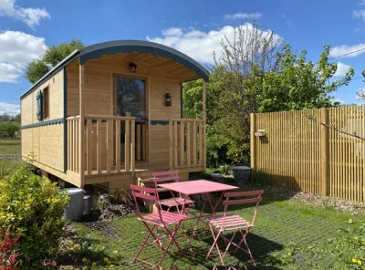 Roulotte-de-La-Ferme-Buissonniere-8211-La-Lande-de-Louge_3623019