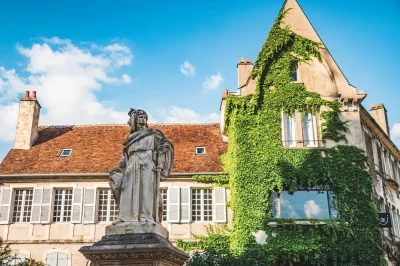 Route-Jacques-Coeur-8211-Bourges_3868025