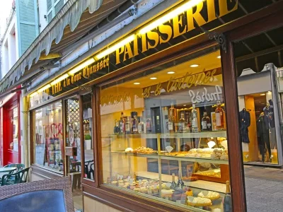 SALON-DE-THE-TRAITEUR-A-LA-TOUR-CHAUSSEE_272160