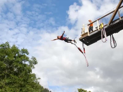 SAUT-A-L039ELASTIQUE-A-LA-BRESSE-8211-BOL-D039AIR_1074639