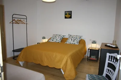 SOUS-LES-PINS-AUX-CHEVEUX-VERTS-8211-Montseret_2494143