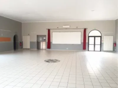 Salle-Socio-culturelle-de-Cazan-8211-Vernegues_1901914