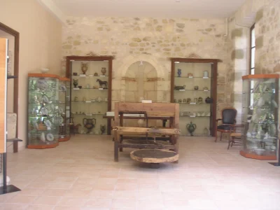 Salle-des-faiences-de-Thiviers-8211-Thiviers_2632435
