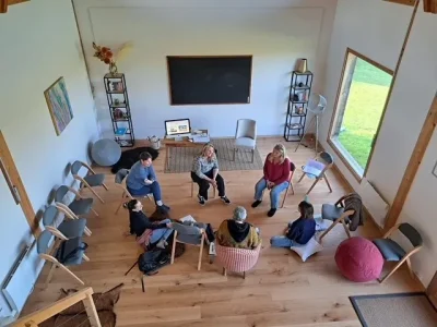 Sejour-Sur-les-Chemins-du-Temps-marche-nordique-et-meditation-aux-racines-du-Quercy-8211-Senaillac-Lauzes_2472502-1