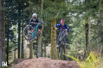 Singletracks-Bike-Park-8211-Fait-par-des-riders-pour-des-riders_1106726