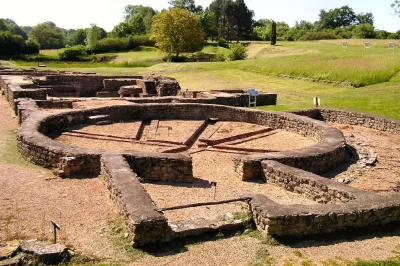 Site-archeologique-des-Fontaines-Salees-8211-Saint-Pere_1588073