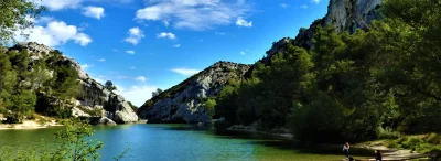 Site-d039escalade-de-Saint-Remy-de-Provence-8211-le-Lac-de-Peiroou-8211-La-grotte-8211-Saint-Remy-de-Provence_3153037