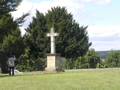 Site-historique-de-la-Croix-Feue-Reine_555338