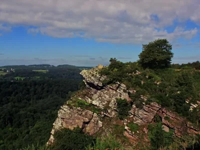 Site-naturel-de-la-Roche-d039Oetre_555408