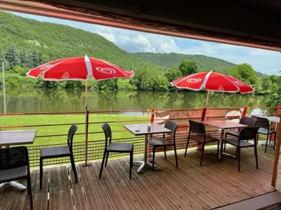Snack-8211-Pizzeria-8211-Guinguette-de-la-Plage-8211-Saint-Cirq-Lapopie_3296143