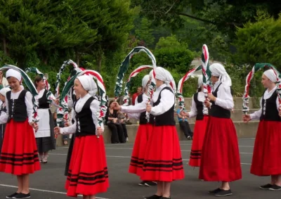 Spectacle-de-danses-basques-50-ans-du-groupe-Burgaintzi-quotDantzan-Biziquot-8211-24-10-2026-8211-Saint-Palais_3896925